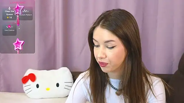 Snapshot of ellie_kramer chatting on February 21, 9:49 pm ellie kramer online show from February 21, 9:49 pm