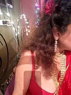 Snapshot of Maaya66 chatting on January 2, 8:02 pm Maaya66 online show from January 2, 8:02 pm