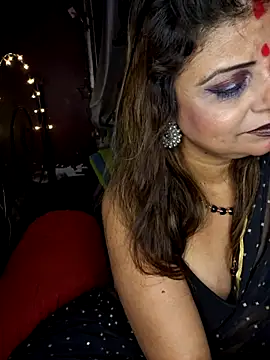 Snapshot of Maaya66 chatting on November 14, 7:01 pm Maaya66 online show from November 14, 7:01 pm