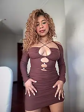 Snapshot of LEONCITA_ chatting on February 28, 4:53 pm LEONCITA online show from February 28, 4:53 pm