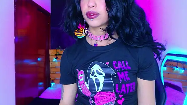 REDHOTTER  online show from June 16, 8:11 pm
