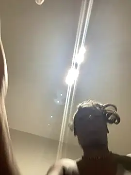 Snapshot of hotcoco28 chatting on January 9, 3:04 am hotcoco28 online show from January 9, 3:04 am