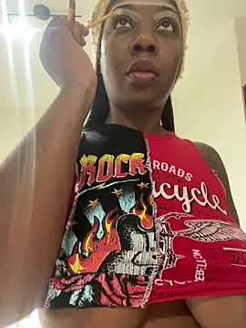 Snapshot of hotcoco28 chatting on February 20, 2:51 am hotcoco28 online show from February 20, 2:51 am