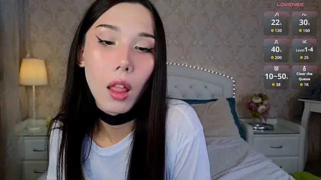 Kaia Sunshine Mia online show from October 31, 11:44 am