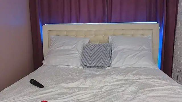 Snapshot of sofia__home chatting on March 17, 9:22 am sofia home online show from March 17, 9:22 am