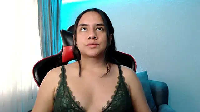 Snapshot of Lexyevans chatting on December 15, 7:10 pm Lexyevans online show from December 15, 7:10 pm