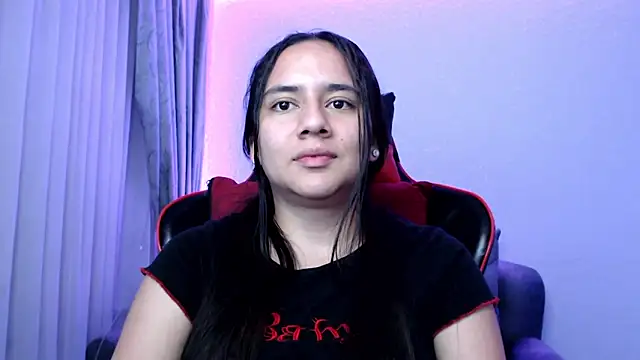 Snapshot of Lexyevans chatting on December 26, 2:44 am Lexyevans online show from December 26, 2:44 am