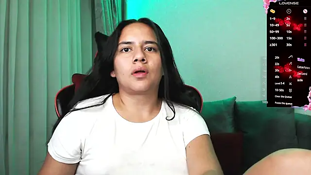 Snapshot of Lexyevans chatting on January 25, 1:10 am Lexyevans online show from January 25, 1:10 am