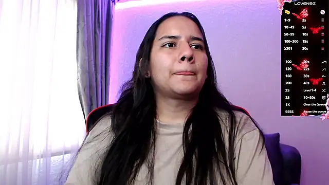 Snapshot of Lexyevans chatting on February 14, 8:37 pm Lexyevans online show from February 14, 8:37 pm