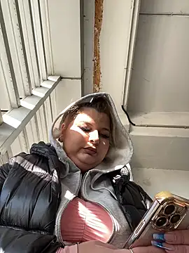 AllysonK online show from January 18, 12:26 pm