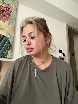 AllysonK online show from February 21, 12:17 pm