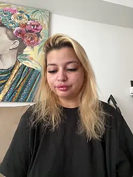 AllysonK online show from June 21, 9:12 am