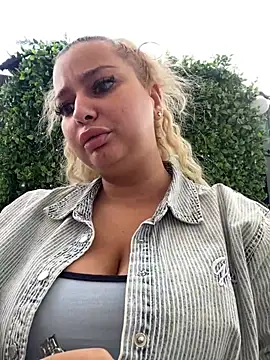 AllysonK online show from July 24, 11:52 am