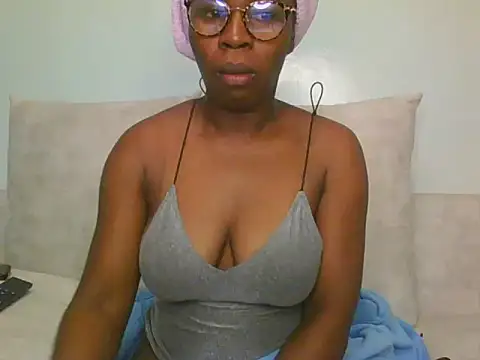Snapshot of lisaa544 chatting on July 10, 4:06 am lisaa544 online show from July 10, 4:06 am
