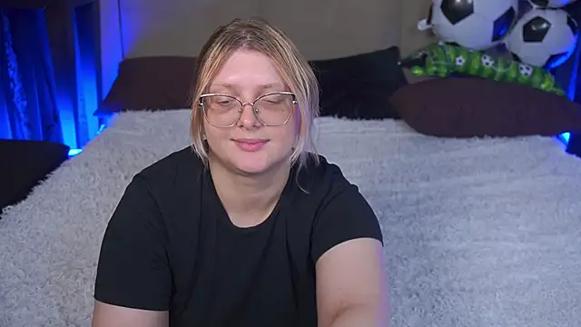 CoolTatis online show from July 6, 1:19 pm