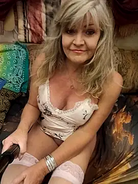 annika lately online show from March 5, 2:51 am