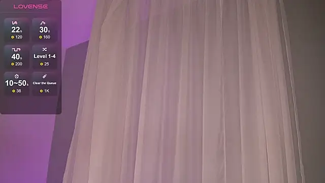 BritneyHudson online show from March 18, 5:52 am