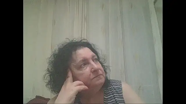 maturekorine online show from May 16, 6:28 pm