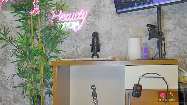 YourBurnWish online show from January 9, 8:10 pm