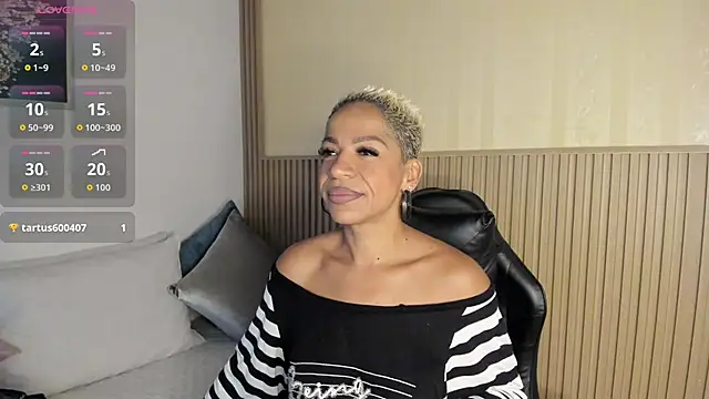 Snapshot of summer_night_ chatting on September 9, 11:54 am summer night online show from September 9, 11:54 am