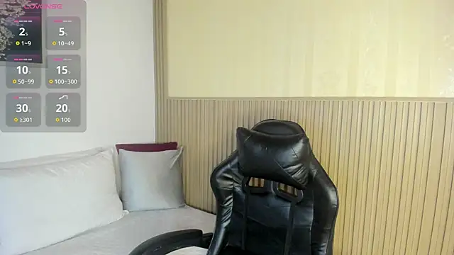 Snapshot of summer_night_ chatting on September 27, 12:21 pm summer night online show from September 27, 12:21 pm