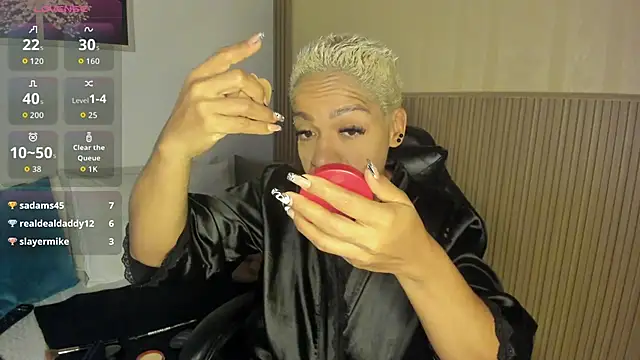 Snapshot of summer_night_ chatting on November 9, 1:09 pm summer night online show from November 9, 1:09 pm