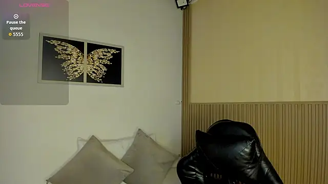 summer night  online show from May 12, 11:51 am