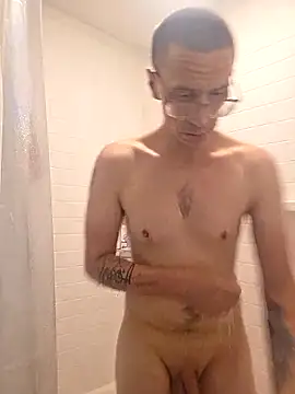 Snapshot of Hatchetwound6969 chatting on March 2, 3:52 am Hatchetwound6969 online show from March 2, 3:52 am