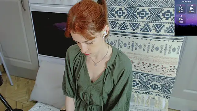 Snapshot of Amina_Barbarian chatting on October 22, 5:13 pm Amina Barbarian online show from October 22, 5:13 pm