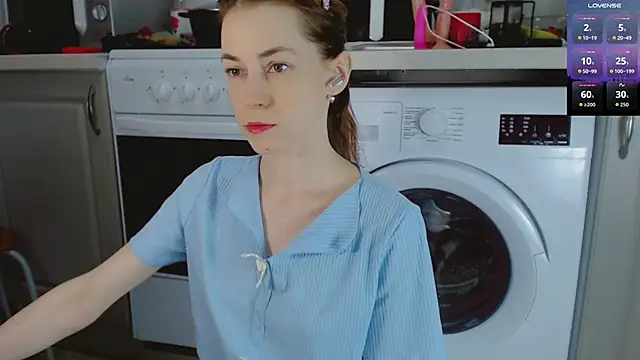 Snapshot of Amina_Barbarian chatting on November 23, 4:51 pm Amina Barbarian online show from November 23, 4:51 pm