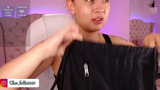 Charlotte Jones   online show from February 20, 11:09 am