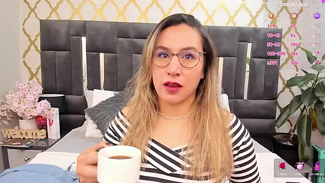 RubbyTaylor online show from June 19, 2:43 pm