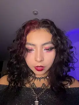 Snapshot of _Gothiccbitch_ chatting on March 3, 6:52 am Gothiccbitch online show from March 3, 6:52 am