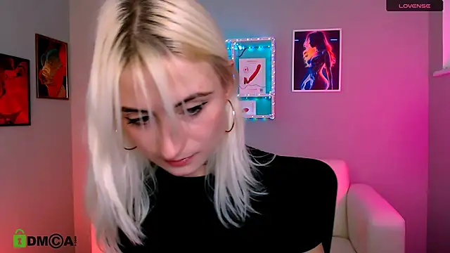 melisa white1 online show from December 5, 8:38 pm