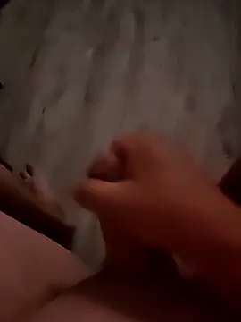 Snapshot of Szeltolo001 chatting on September 23, 2:47 am Szeltolo001 online show from September 23, 2:47 am