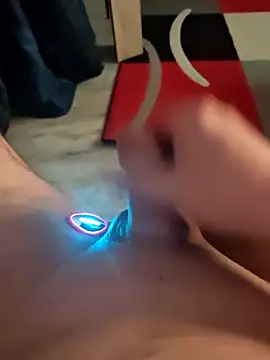 Szeltolo001 online show from February 4, 3:01 am