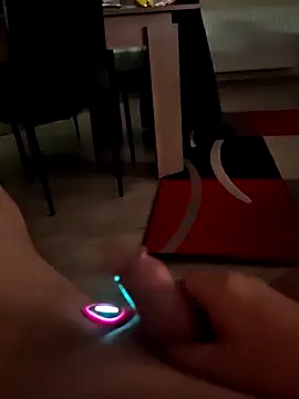 Szeltolo001 online show from February 6, 3:22 am