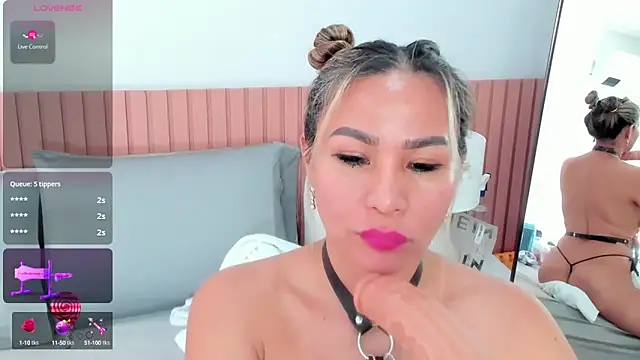 Snapshot of katia_expensive chatting on March 19, 2:35 pm katia expensive online show from March 19, 2:35 pm