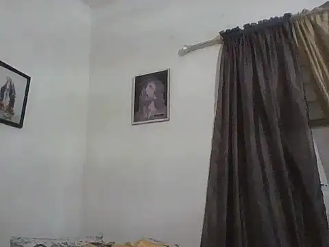 Snapshot of Dj-yefri-pauta chatting on December 16, 2:16 am Dj-yefri-pauta online show from December 16, 2:16 am