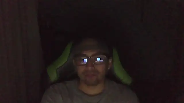 Snapshot of Allen_ibe chatting on May 22, 8:10 am Allen ibe online show from May 22, 8:10 am