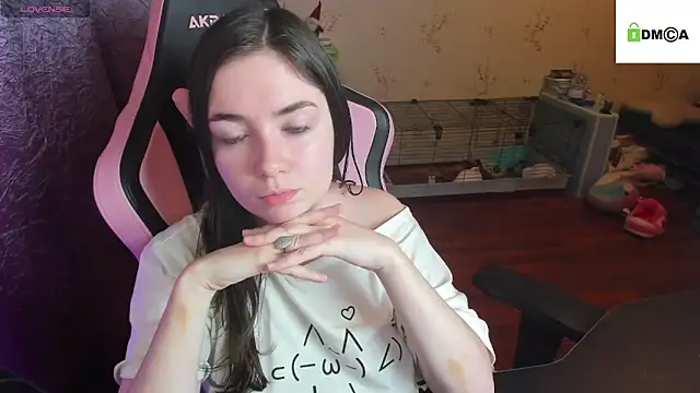 Snapshot of Crazy_forest_fairy chatting on December 20, 2:46 pm Crazy forest fairy online show from December 20, 2:46 pm