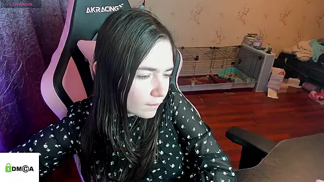 Snapshot of Crazy_forest_fairy chatting on January 6, 2:21 pm Crazy forest fairy online show from January 6, 2:21 pm