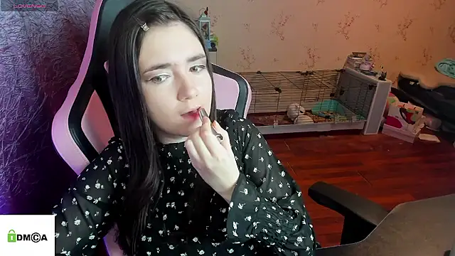 Snapshot of Crazy_forest_fairy chatting on January 9, 11:17 pm Crazy forest fairy online show from January 9, 11:17 pm