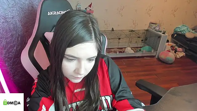 Snapshot of Crazy_forest_fairy chatting on February 4, 3:34 am Crazy forest fairy online show from February 4, 3:34 am