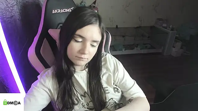 Snapshot of Crazy_forest_fairy chatting on March 10, 10:04 pm Crazy forest fairy online show from March 10, 10:04 pm