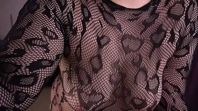 Snapshot of GabbieJay chatting on November 6, 1:23 pm GabbieJay online show from November 6, 1:23 pm