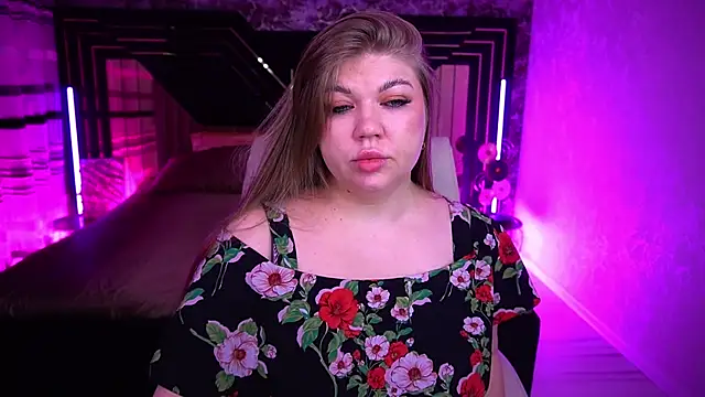 GabbieJay online show from July 29, 12:25 pm