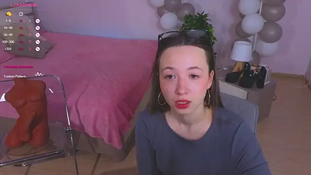 Snapshot of Hayle_Hill chatting on January 22, 8:29 am Hayle Hill online show from January 22, 8:29 am