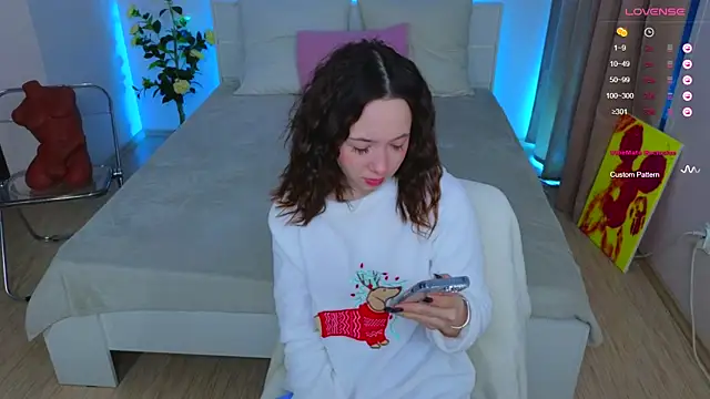 Snapshot of Hayle_Hill chatting on January 23, 5:35 am Hayle Hill online show from January 23, 5:35 am