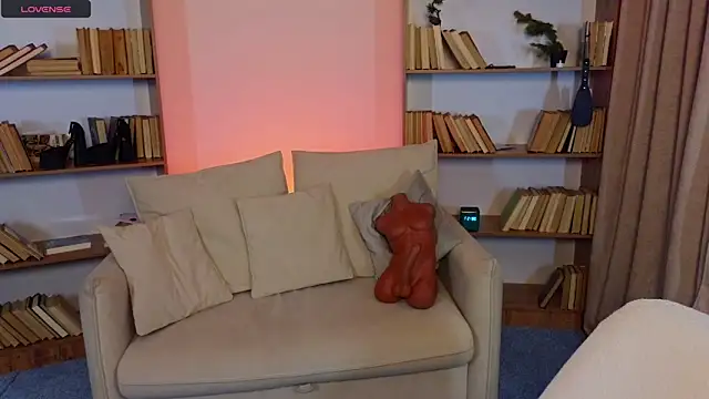 Snapshot of Hayle_Hill chatting on February 7, 1:58 am Hayle Hill online show from February 7, 1:58 am